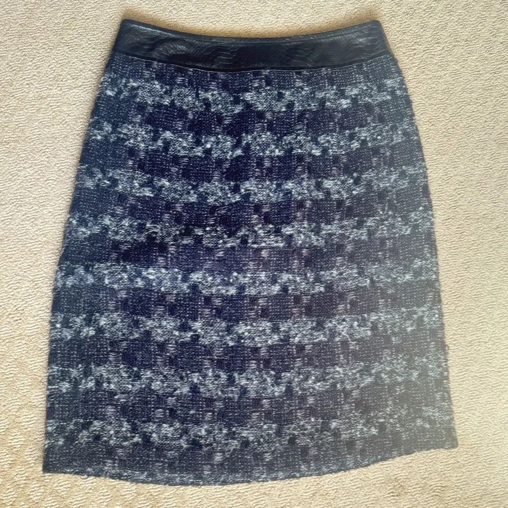 Elegant Tory Burch grey and Black Women's Skirt